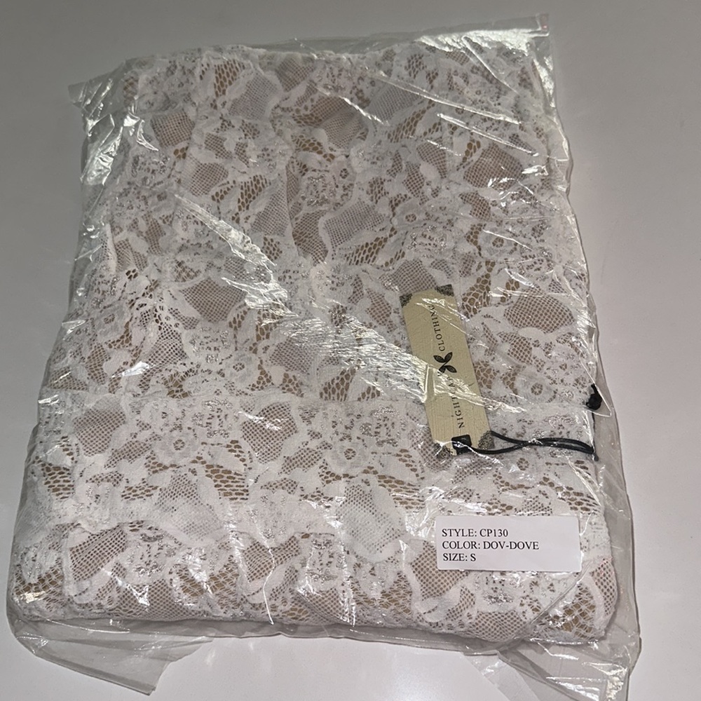 NIGHTCAP BHLDN *Perfect Plunge* white lace boho beach bridal maxi dress gown S - Picture 9 of 9